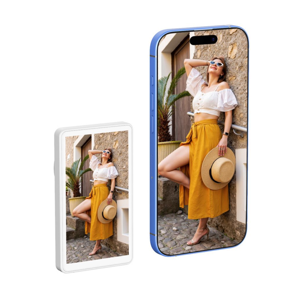 Lumoir -Digital Selfie Mirror Camera