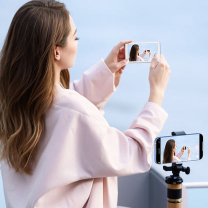 Lumoir -Digital Selfie Mirror Camera